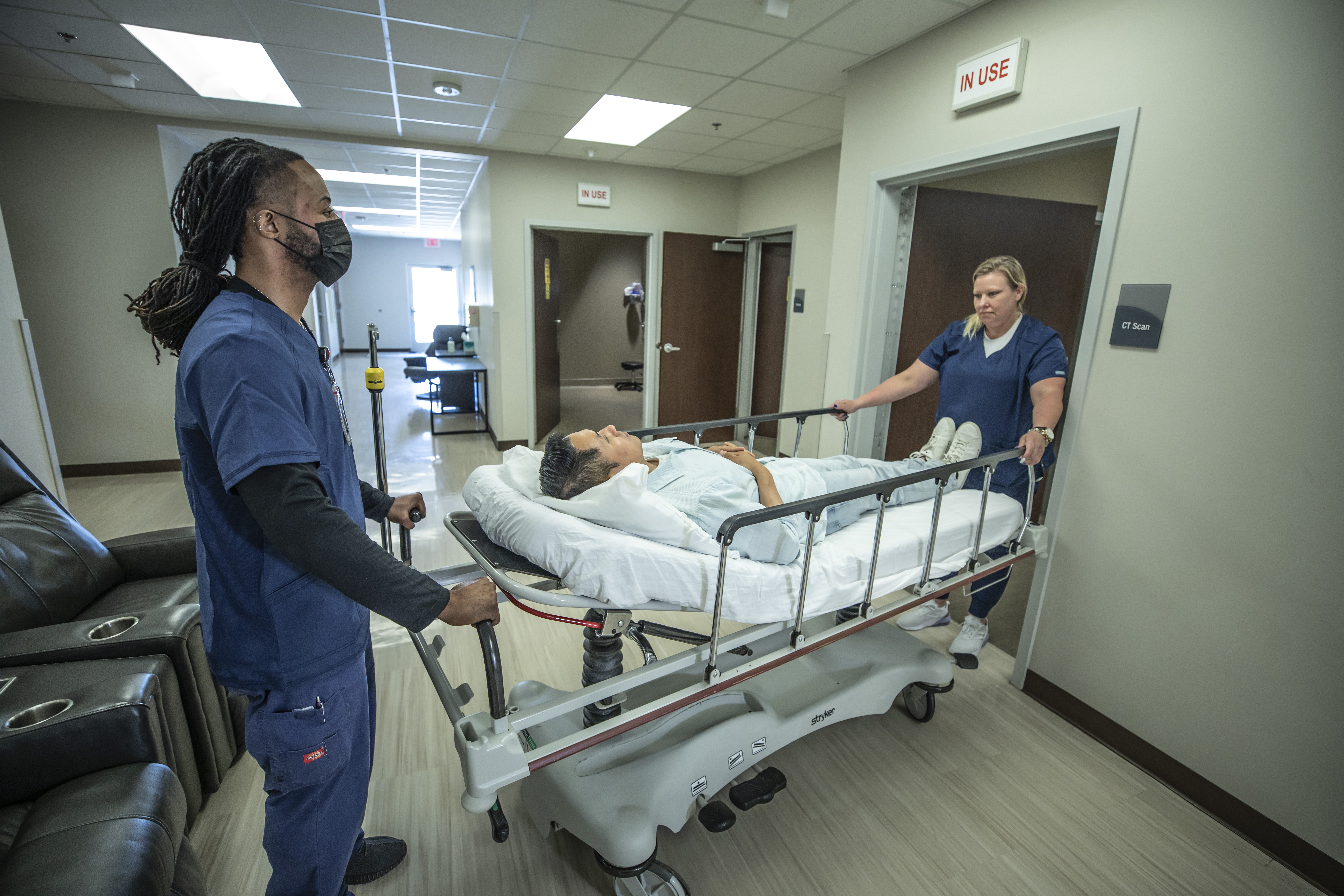 How to Know the Difference Between Stomach Flu and Food Poisoning