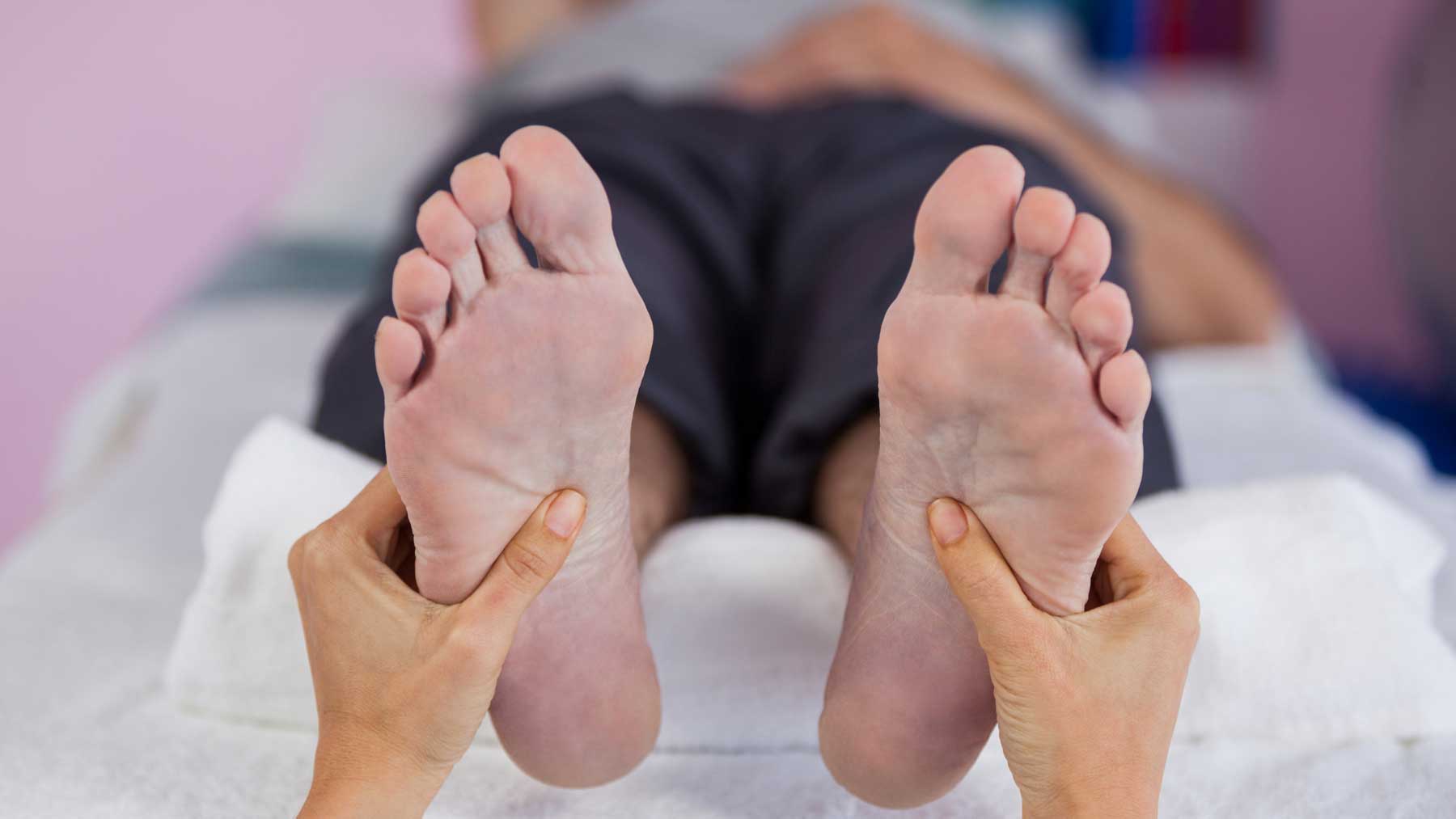 7 FAQs About Diabetic Foot Ulcers